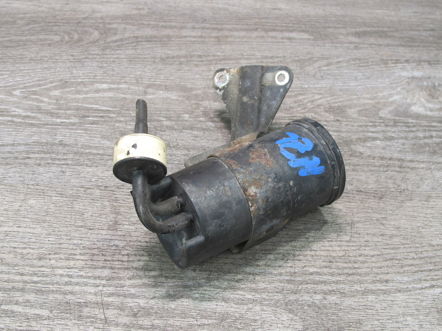 90-96 Nissan Z32 300ZX Turbo Vacuum Solenoid Purge Valve Vacuum Tank OEM