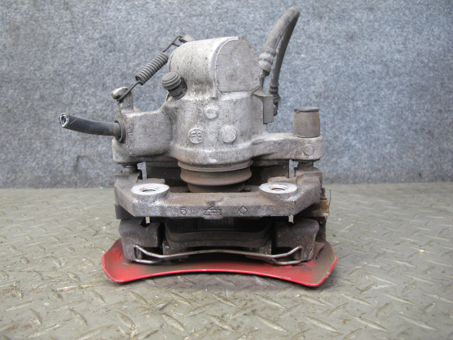 07-10 Saturn SKY Pontiac Solstice Rear Left & Right Brake Caliper Set 88K OEM