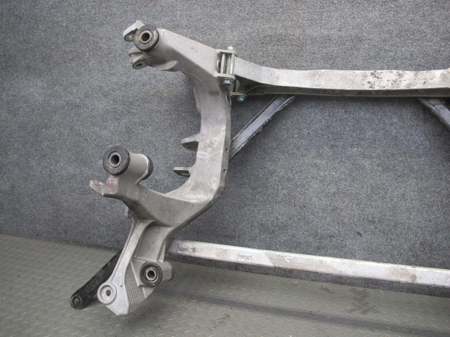 2002-2004 Porsche 911 996 3.6L RWD Rear Susp Sub Frame Crossmember Carrier Set