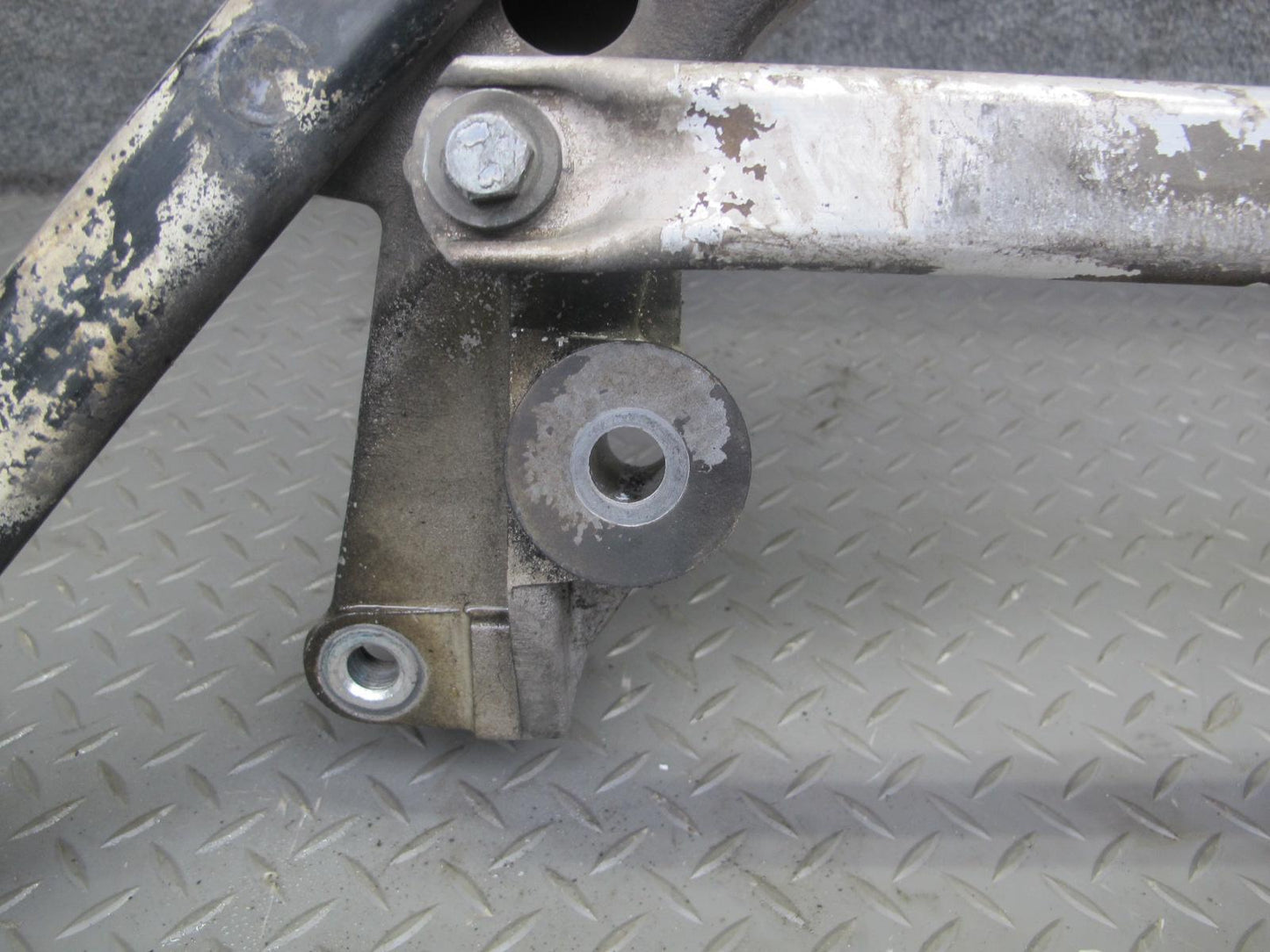 2002-2004 Porsche 911 996 3.6L RWD Rear Susp Sub Frame Crossmember Carrier Set