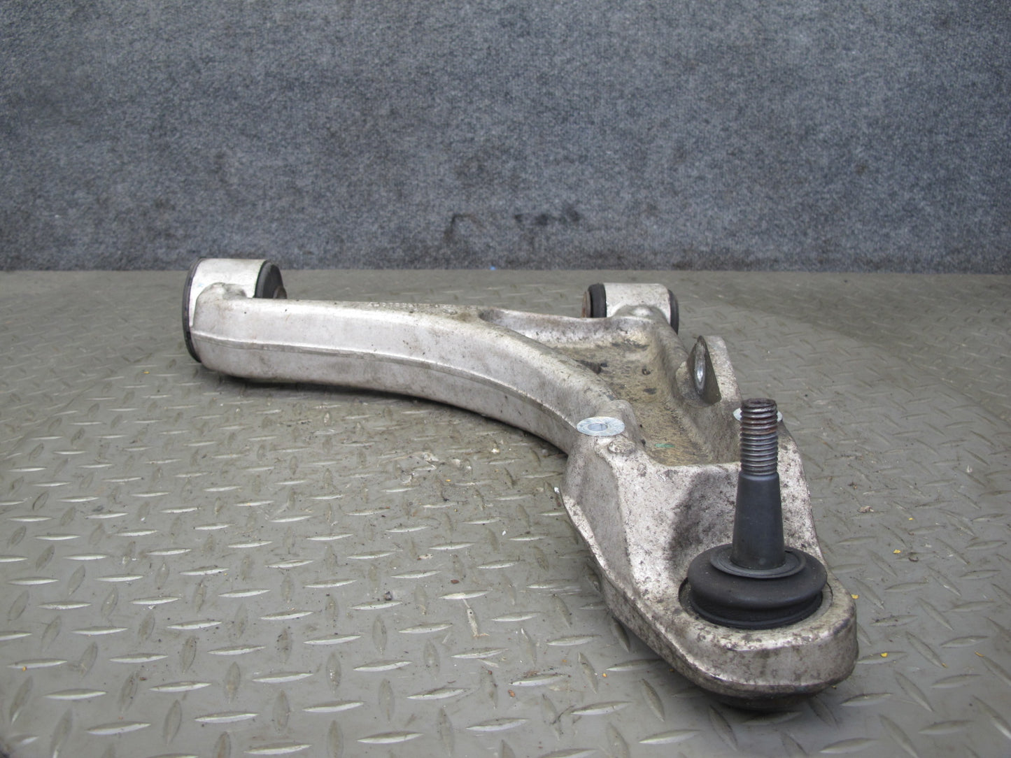 07-10 Saturn SKY Set of 2 Front Right Suspension Upper & Lower Control Arm OEM