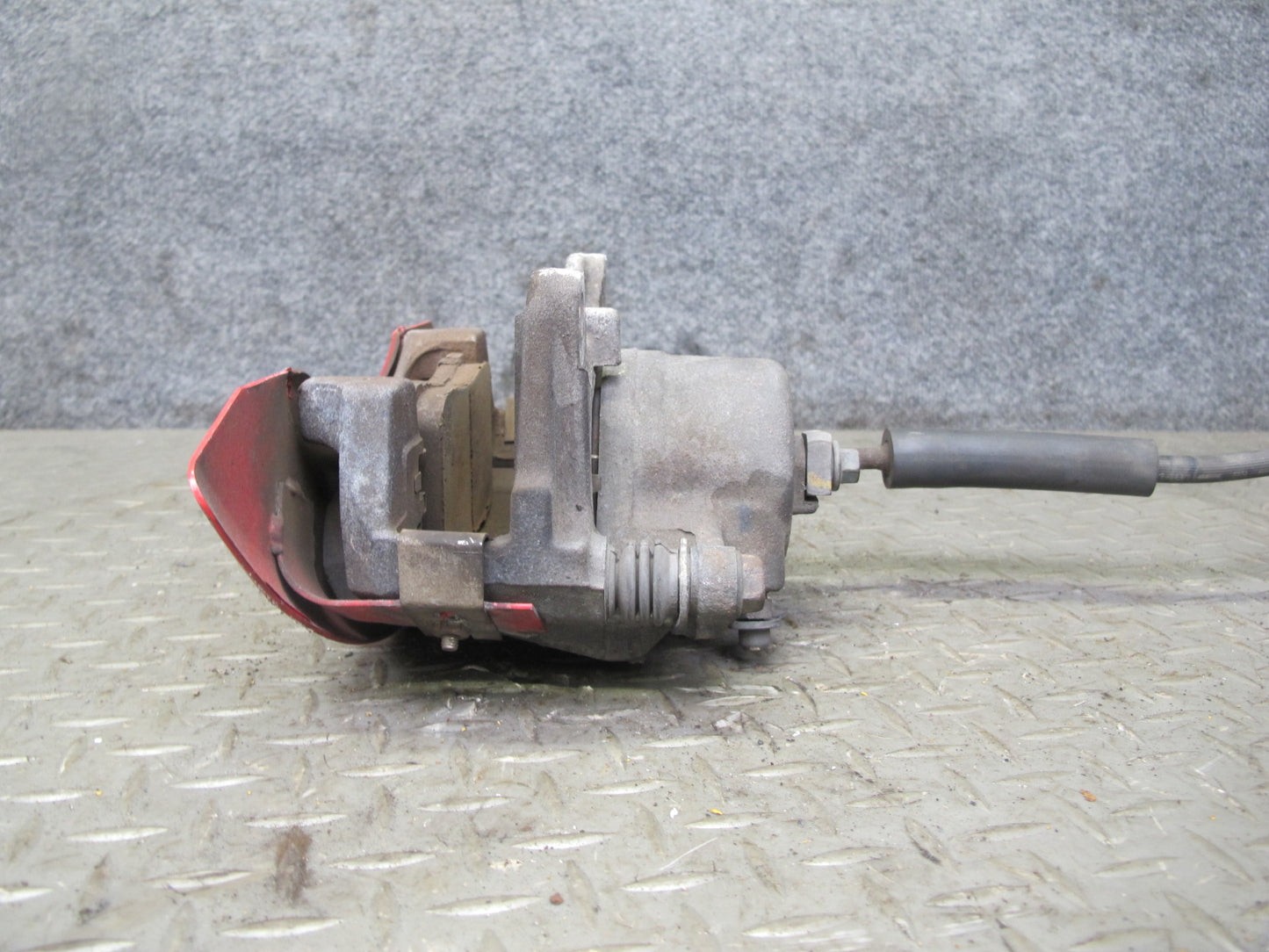 07-10 Saturn SKY Pontiac Solstice Front Left & Right Brake Caliper Set 88K OEM