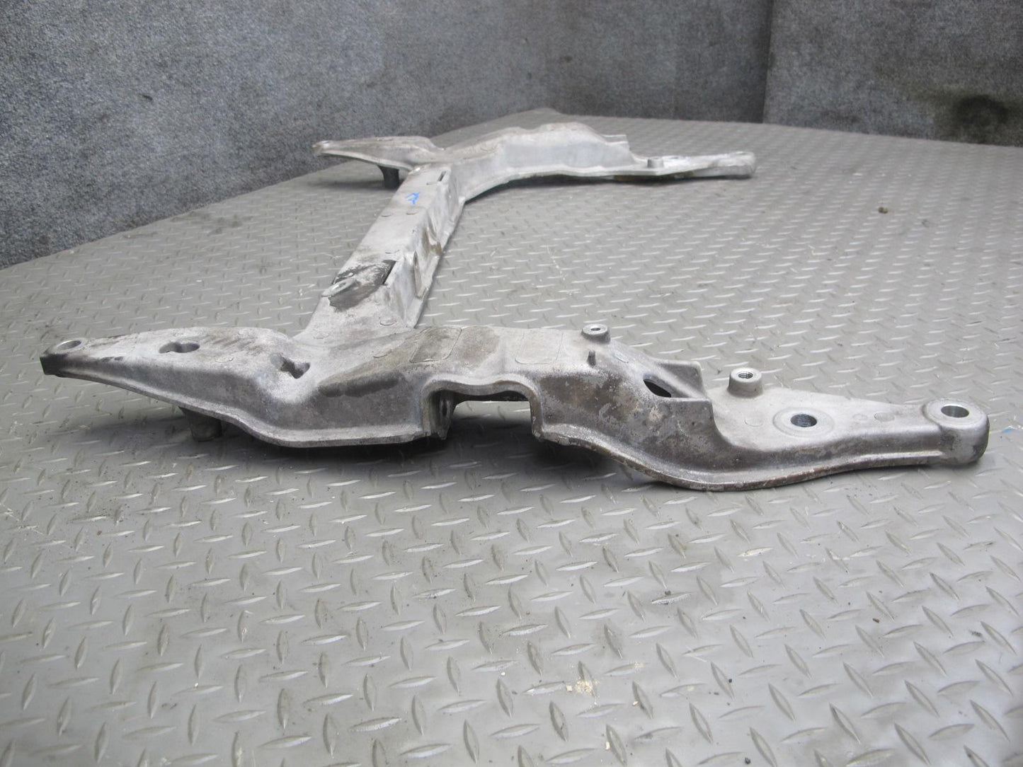 1999-2005 Porsche 911 996 RWD Front Suspension Sub Frame Crossmember Carrier