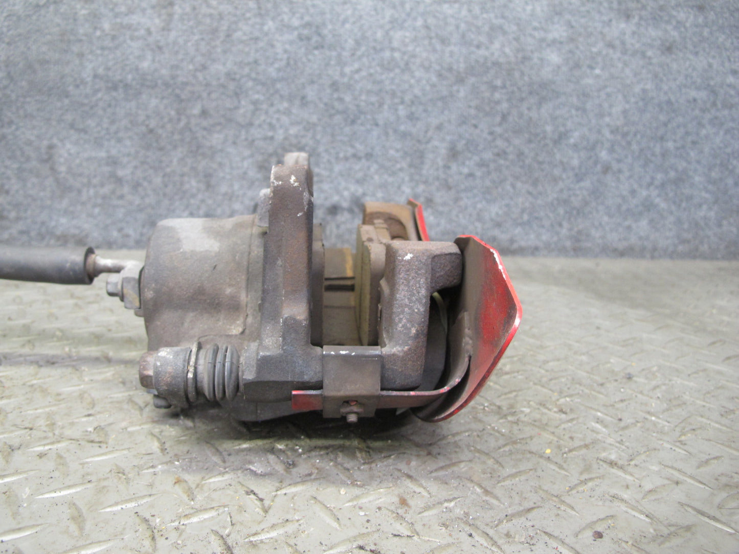 07-10 Saturn SKY Pontiac Solstice Front Left & Right Brake Caliper Set 88K OEM