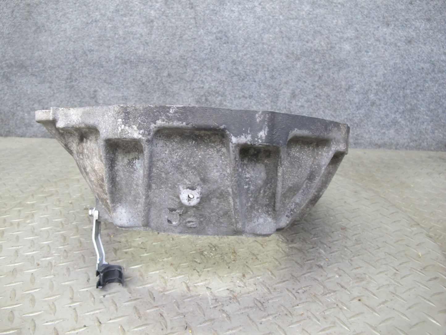 97-00 Lexus JZZ31L SC300 2JZGE RWD A/T J2 Auto Transmission Bell Housing OEM