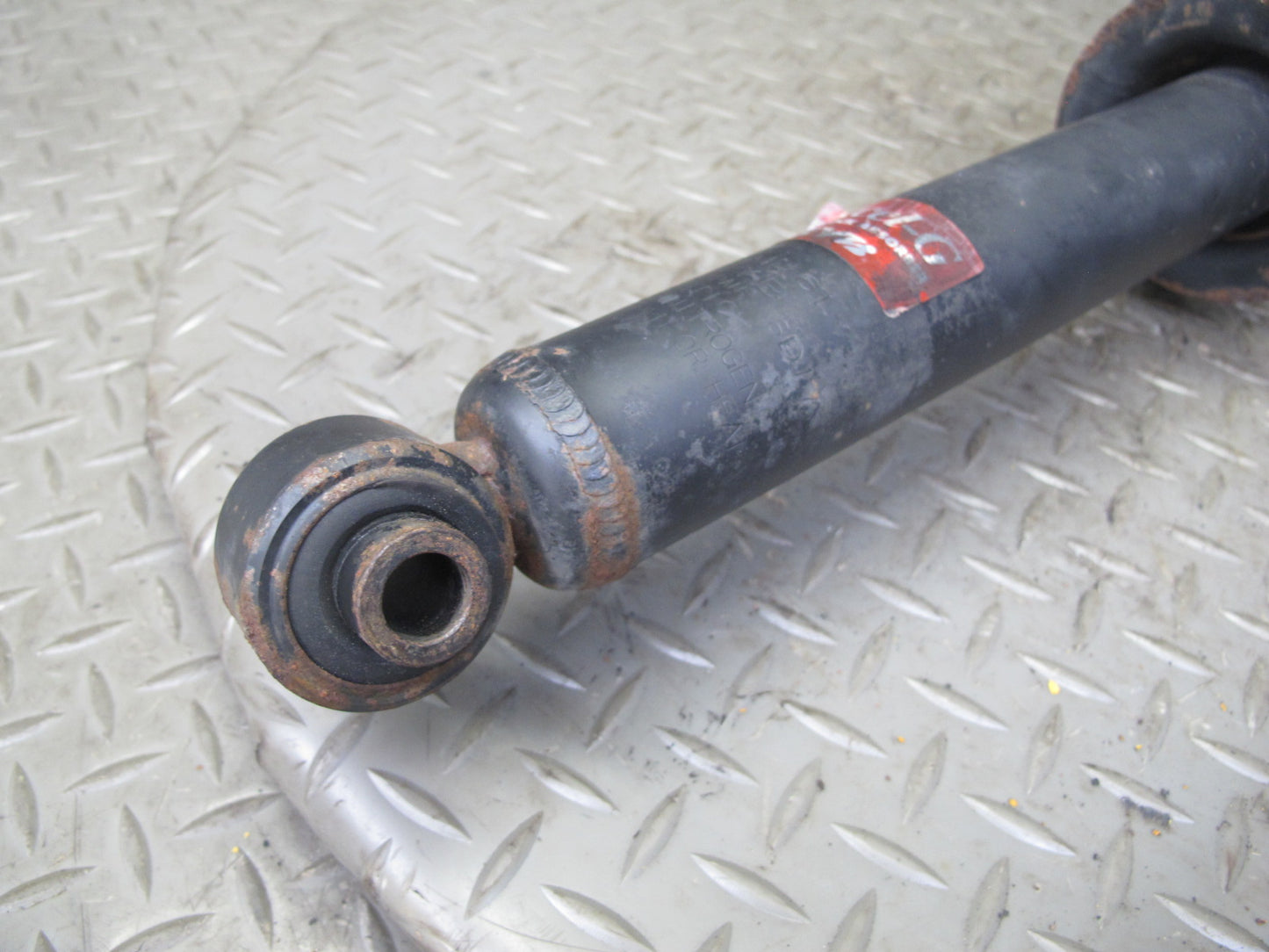 97-00 Lexus JZZ31L SC300 Set of 2 Front Strut Shock Absorber KYB Excel-g