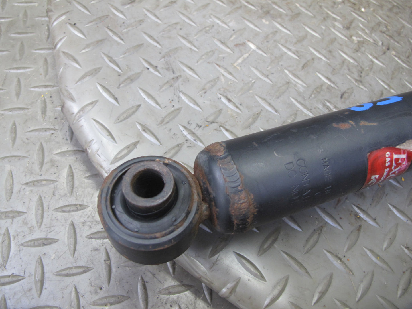 97-00 Lexus JZZ31L SC300 Set of 2 Front Strut Shock Absorber KYB Excel-g