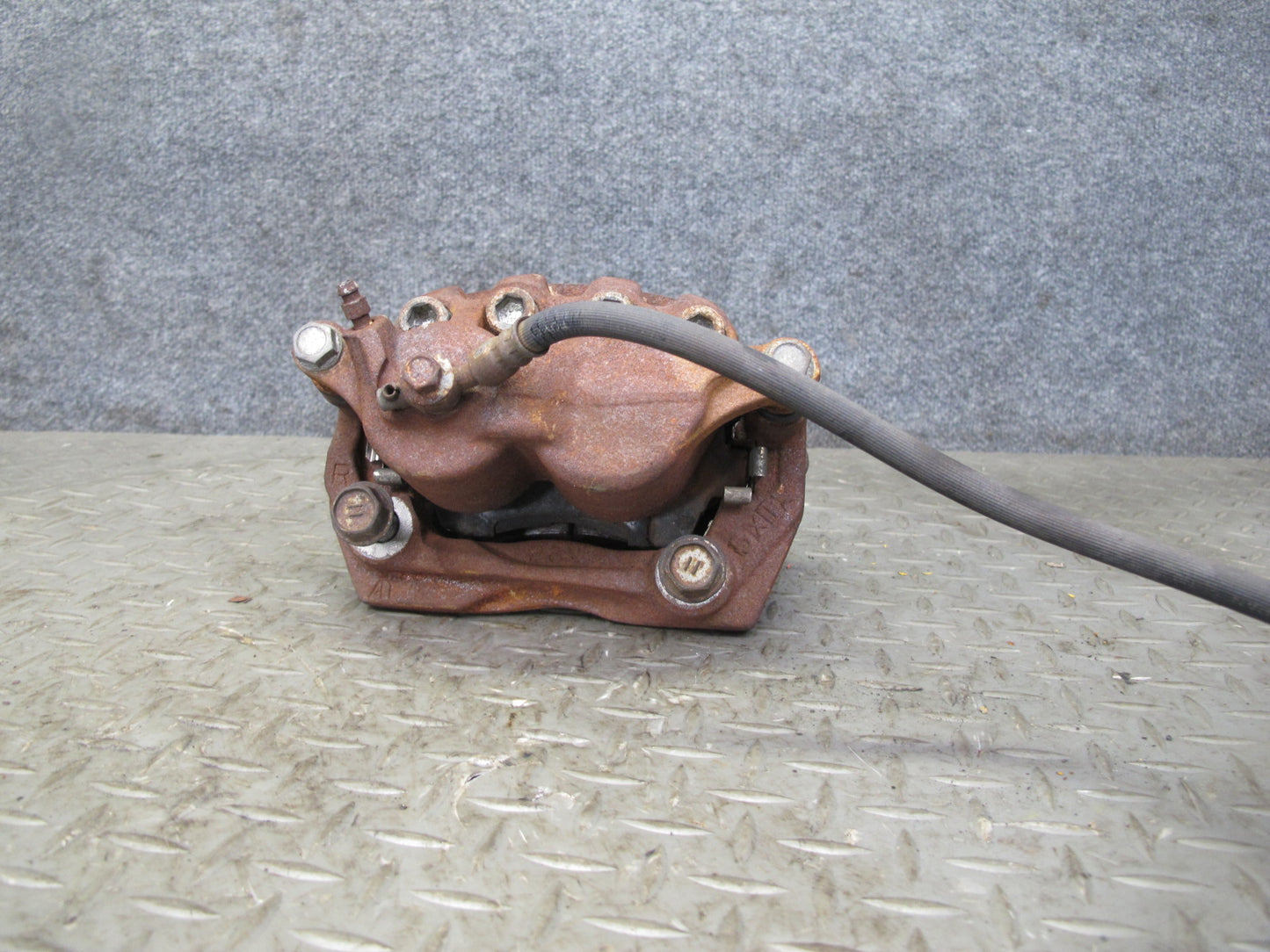 92-98 Lexus JZZ31L SC300 Set of 2 Front Left & Right Brake Caliper OEM