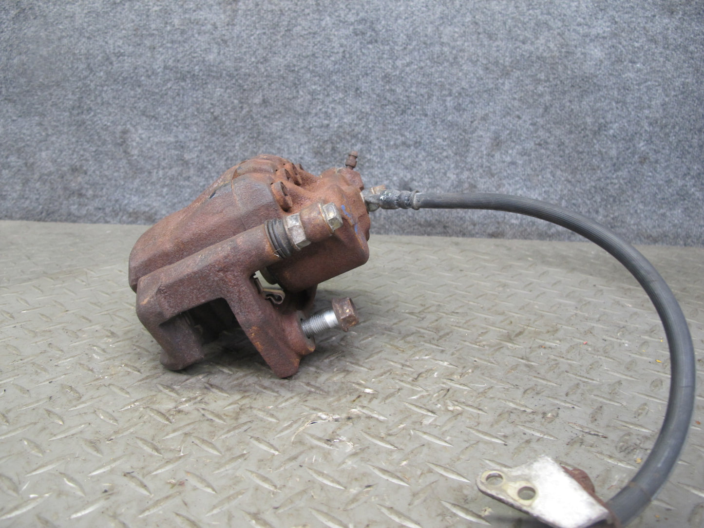 92-98 Lexus JZZ31L SC300 Set of 2 Front Left & Right Brake Caliper OEM