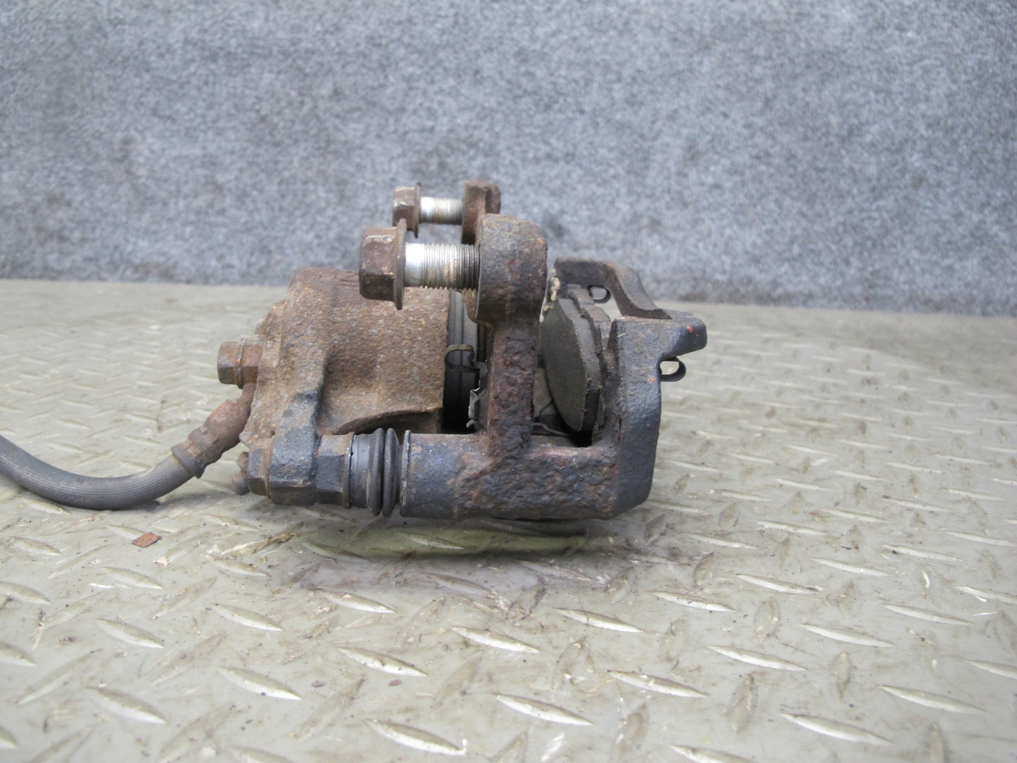 92-98 Lexus JZZ31L SC300 RWD Set of 2 Rear Left & Right Brake Caliper OEM