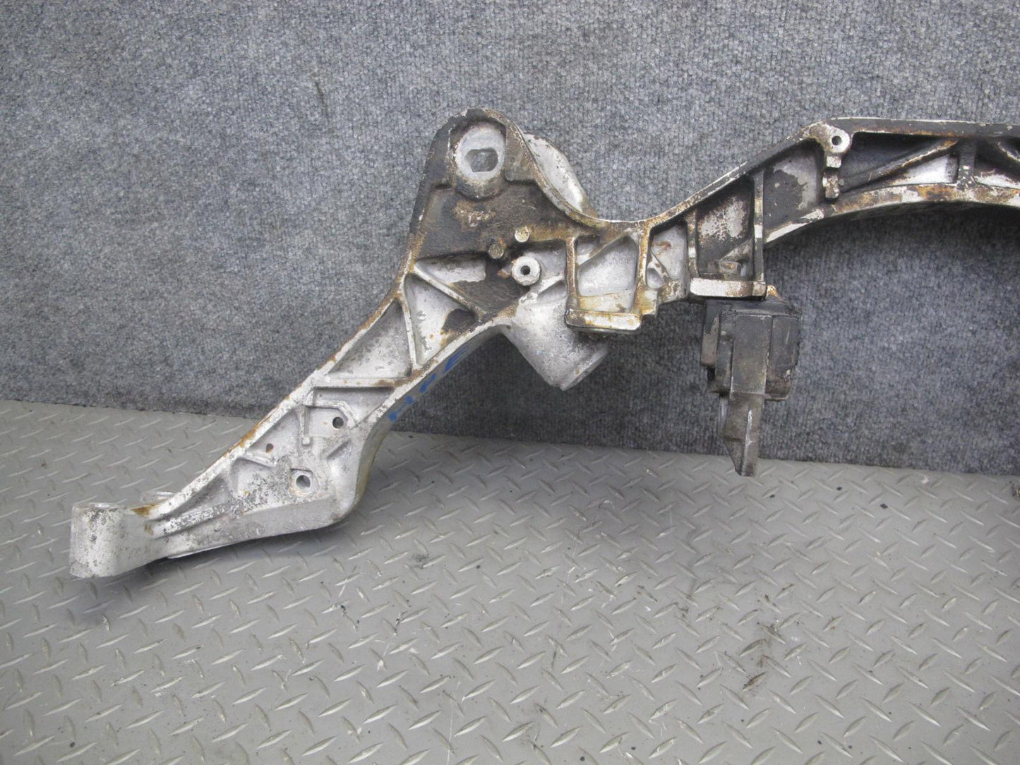 1984-1995 Porsche 928 S A/T Rear Sub Frame Suspension Crossmember Carrier
