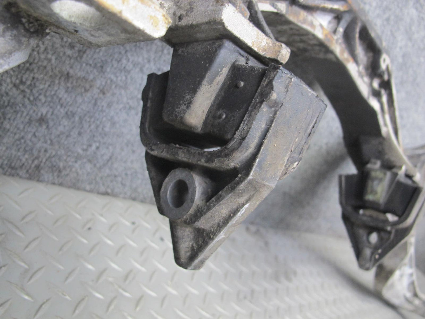 1984-1995 Porsche 928 S A/T Rear Sub Frame Suspension Crossmember Carrier