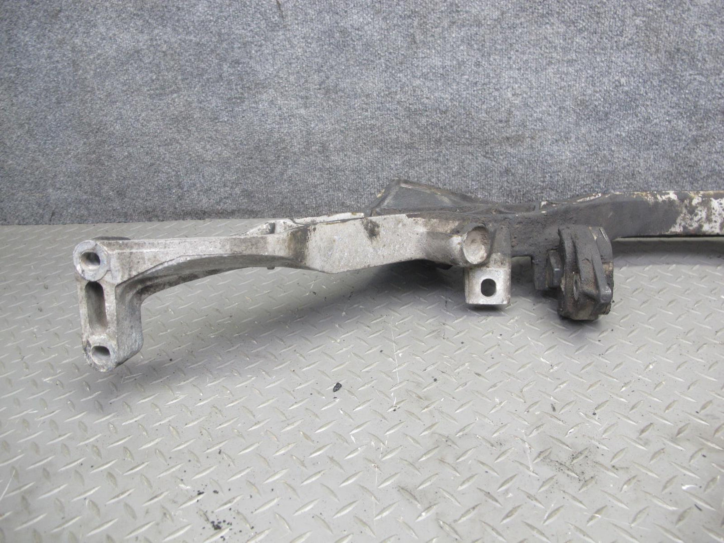 1984-1995 Porsche 928 S A/T Rear Sub Frame Suspension Crossmember Carrier