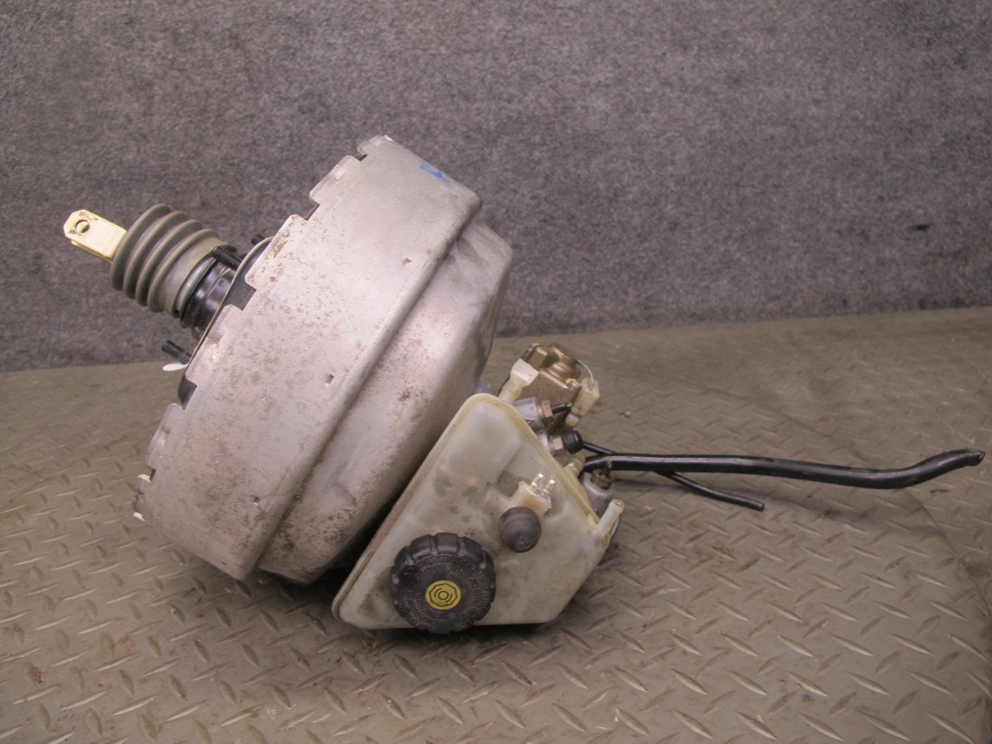 96-99 Mercedes W140 C140 CL Coupe Brake Master Cylinder Booster Reservoir OEM