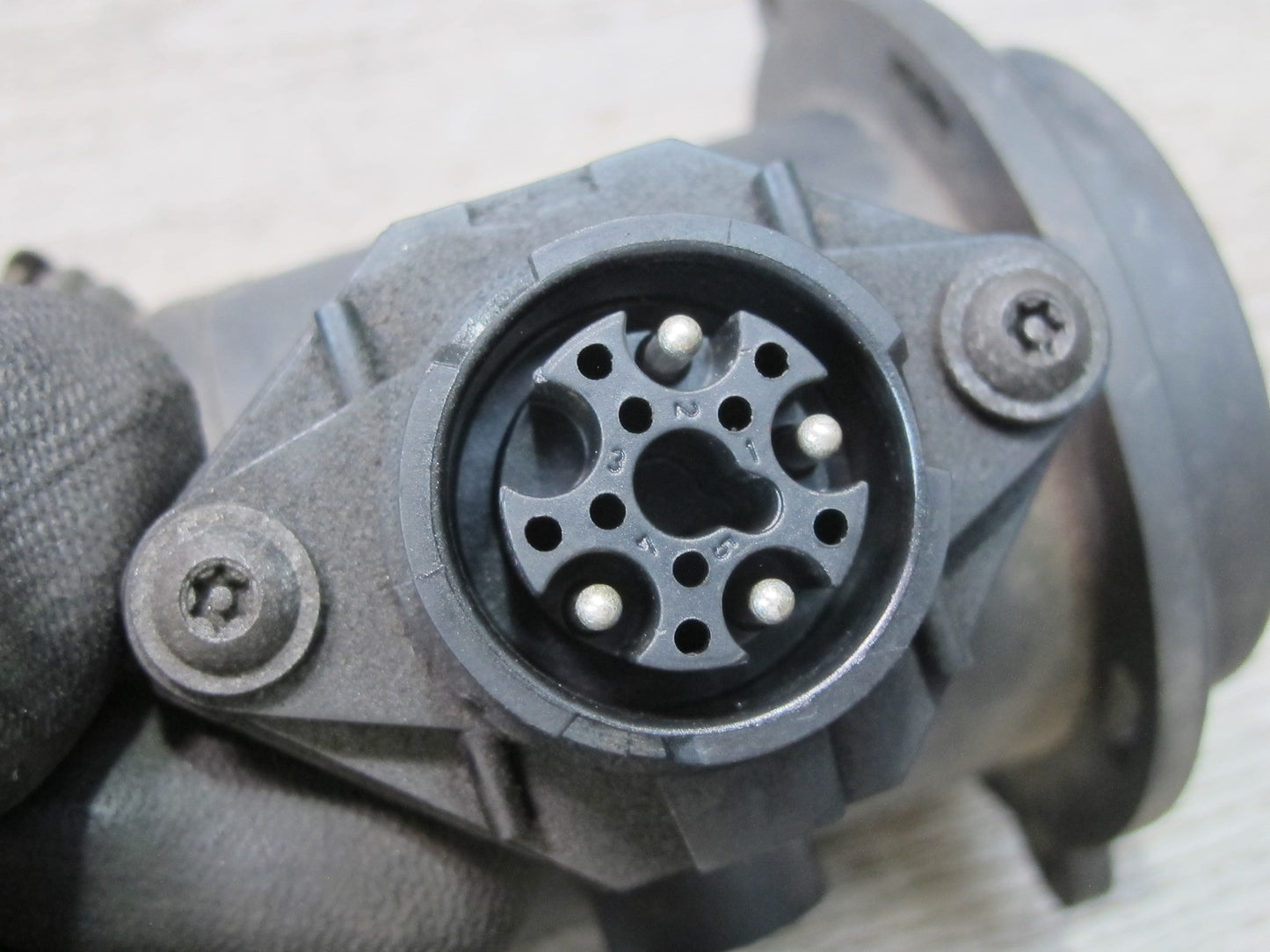 96-99 Mercedes W140 C140 CL600 S600 Mass Air Flow Meter MAF Sensor OEM