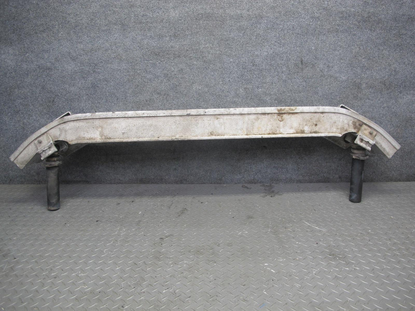 1983-1986 Porsche 928 S Rear Bumper Reinforcement Support Impact Bar W/ Shocks