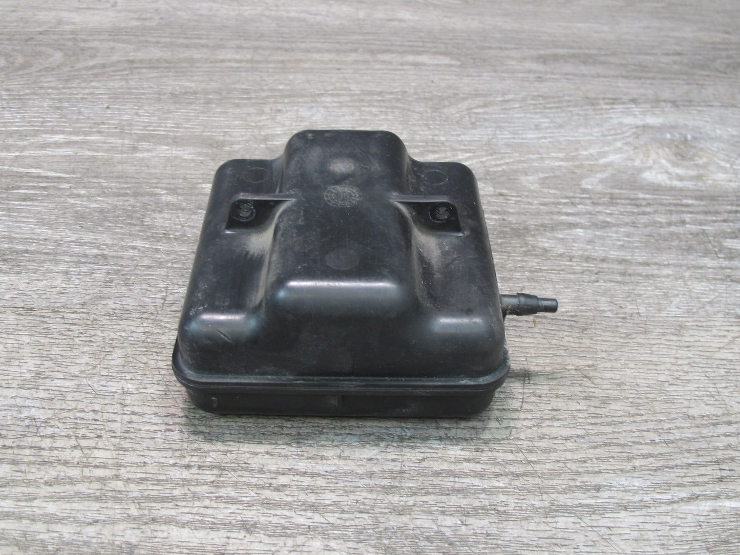 96-99 Mercedes W140 C140 Cl-class Air Vacuum Expansion Tank 1298050019 OEM