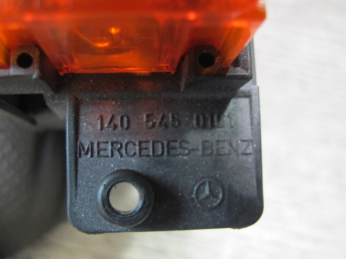 96-99 Mercedes W140 C140 Cl-class Under Hood Fuse Relay Box 1405450101 OEM