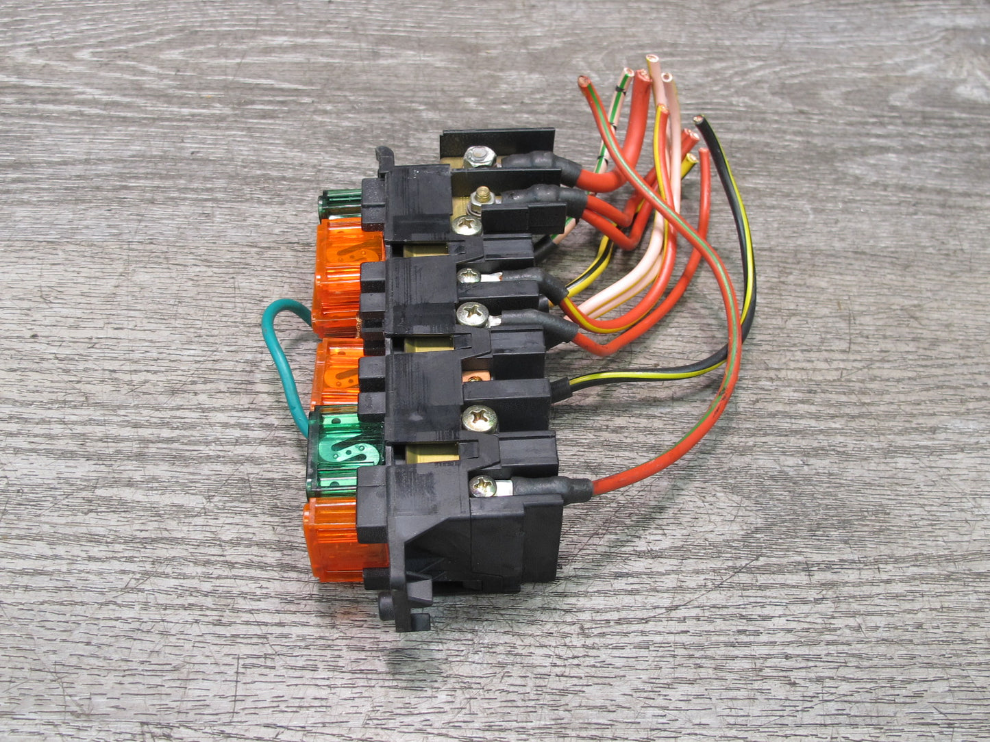 96-99 Mercedes W140 C140 Cl-class Under Hood Fuse Relay Box 1405450101 OEM