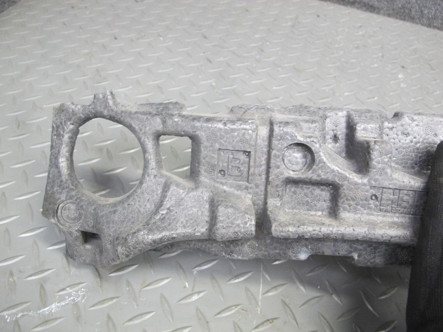 2015-2018 Porsche Macan 95B Front Bumper Impact Reinforcement Bar Foam Set