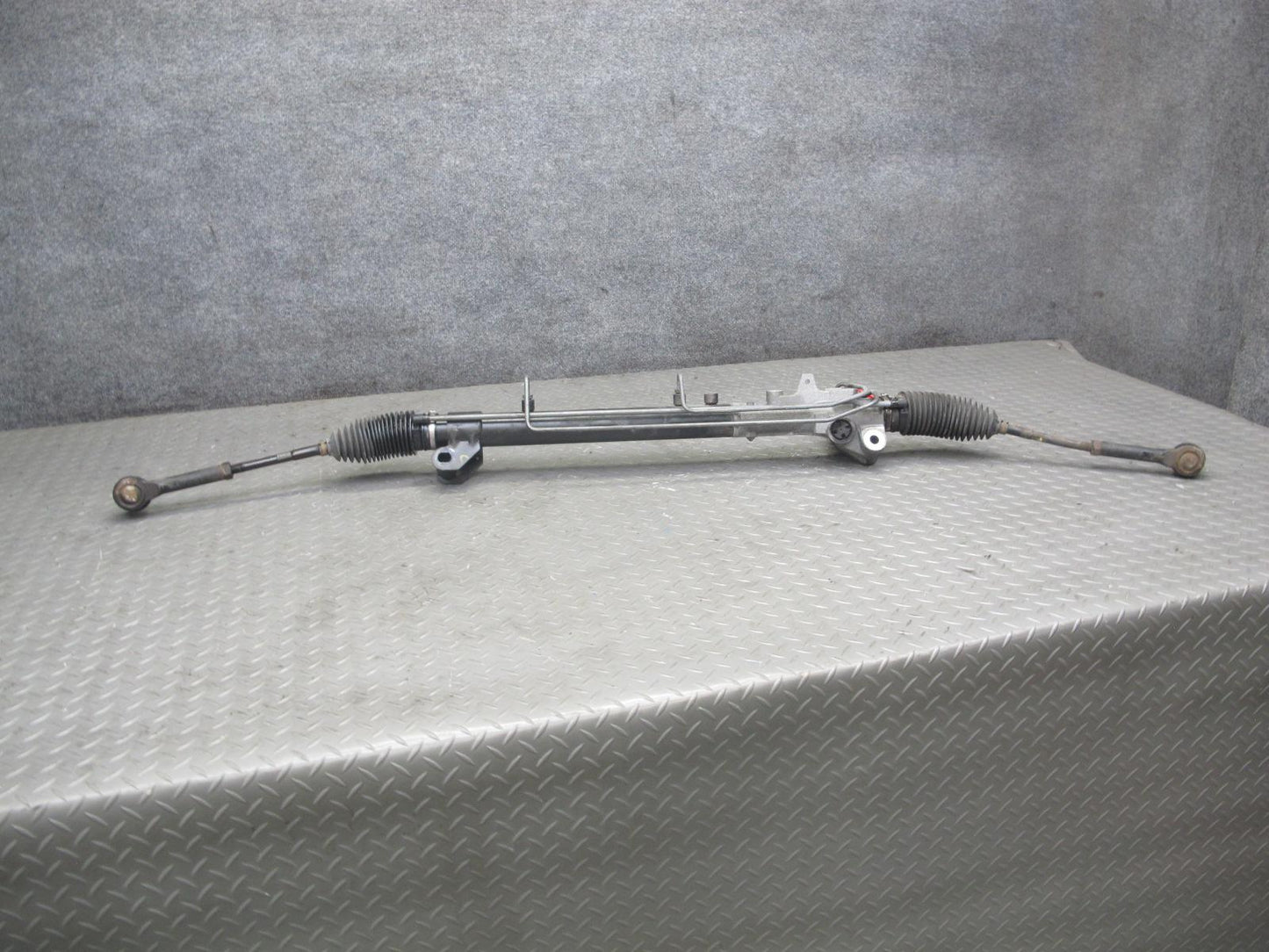 07-10 Saturn SKY Power Steering Rack & Pinion Gear Assembly 88K 15923219 OEM