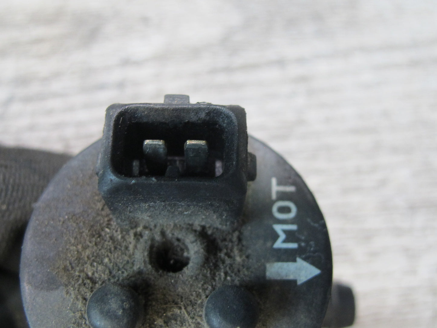 96-99 Mercedes W140 C140 Cl-class Vacuum Purge Valve Solenoid OEM