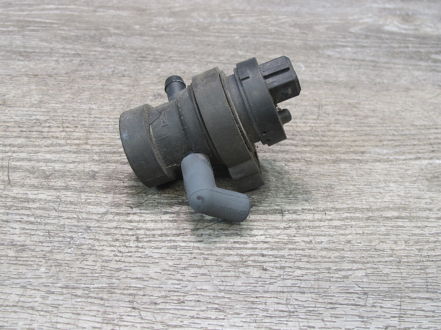 96-99 Mercedes W140 C140 Cl-class Vacuum Purge Valve Solenoid OEM