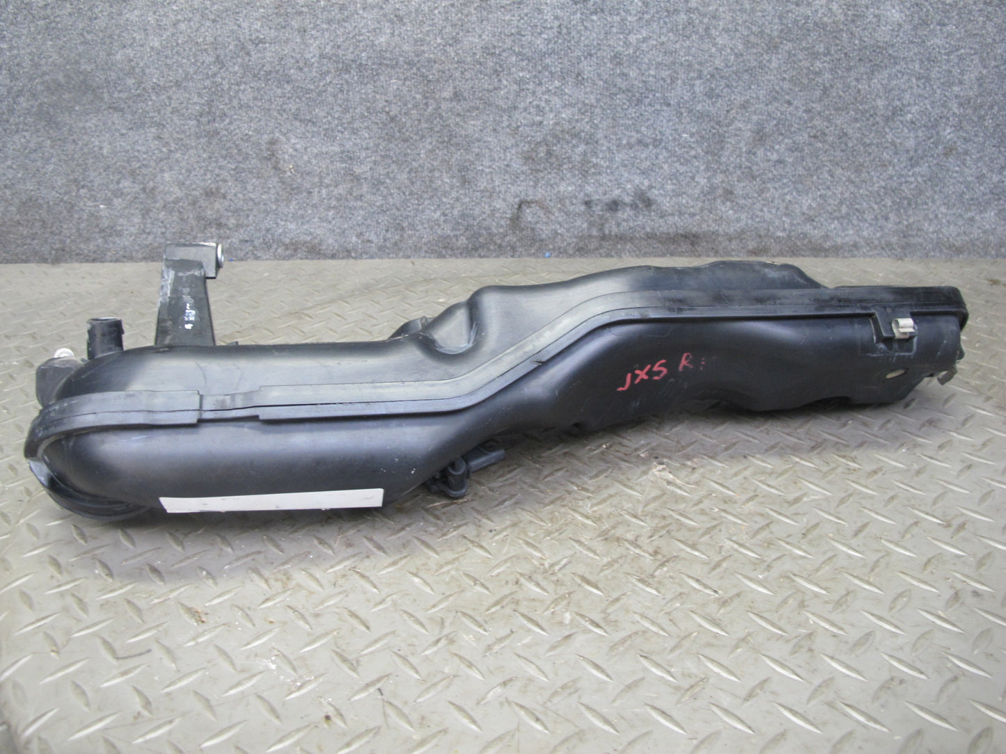 2010-2014 BMW E71 X6M S63 Engine Air Intake Manifold 7589408