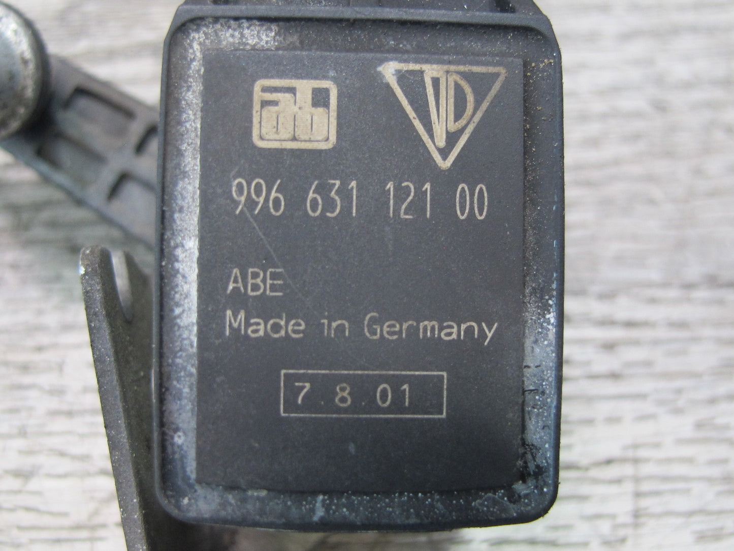 1999-2005 Porsche 911 996 Front Suspension Headlight Level Height Sensor