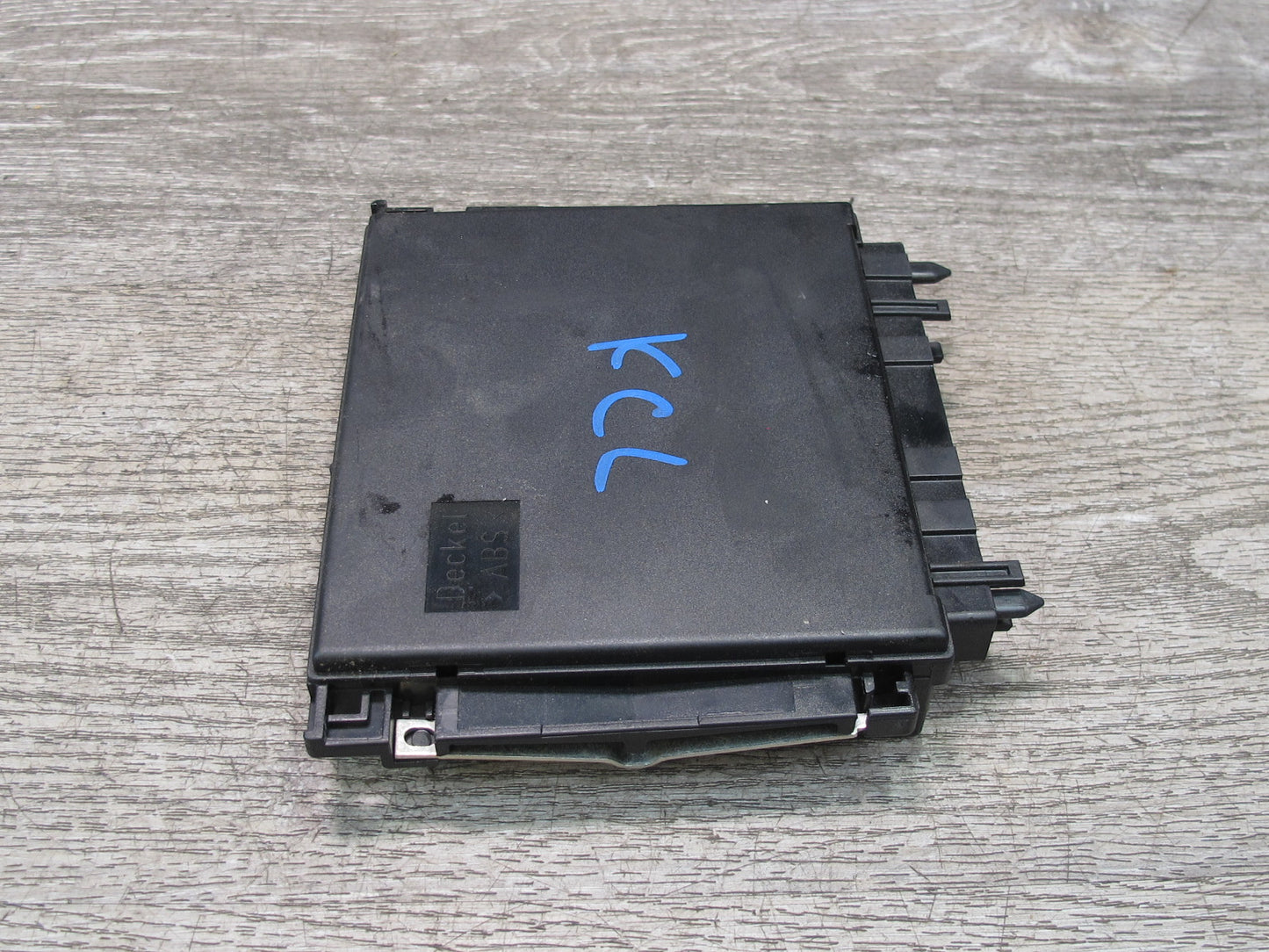 96-99 Mercedes W140 C140 Cl-class General Basic Control Module 0185458432 OEM