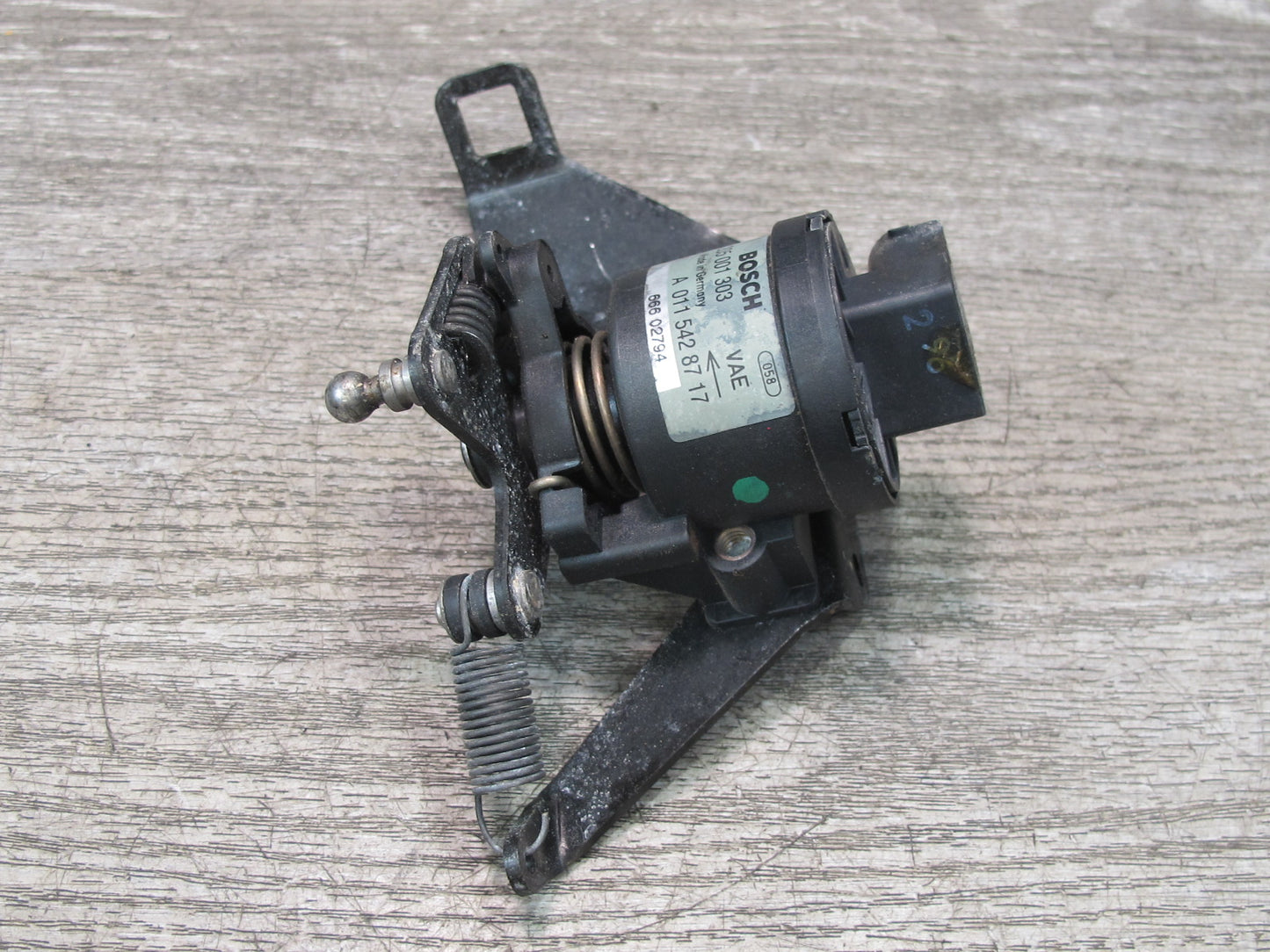 96-99 Mercedes W140 C140 CL Gas Acceleration Pedal Angle Sensor 0115428717 OEM