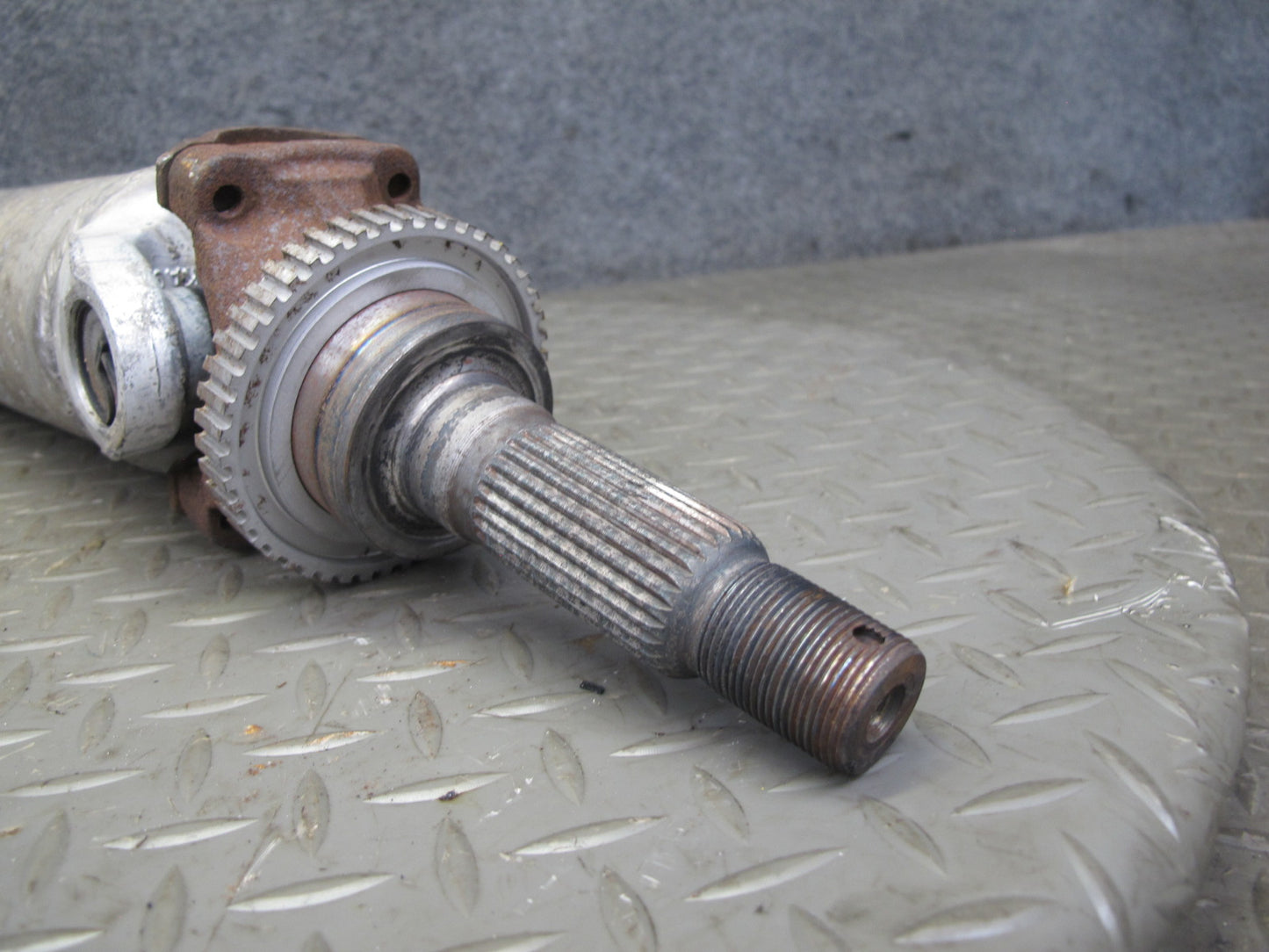 84-96 Chevrolet Corvette C4 A/T Rear Left or Right Half Axle Shaft 10223032 OEM