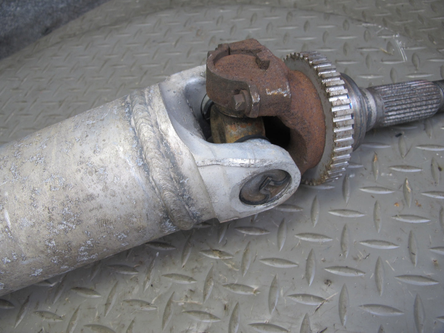 84-96 Chevrolet Corvette C4 A/T Rear Left or Right Half Axle Shaft 10223032 OEM
