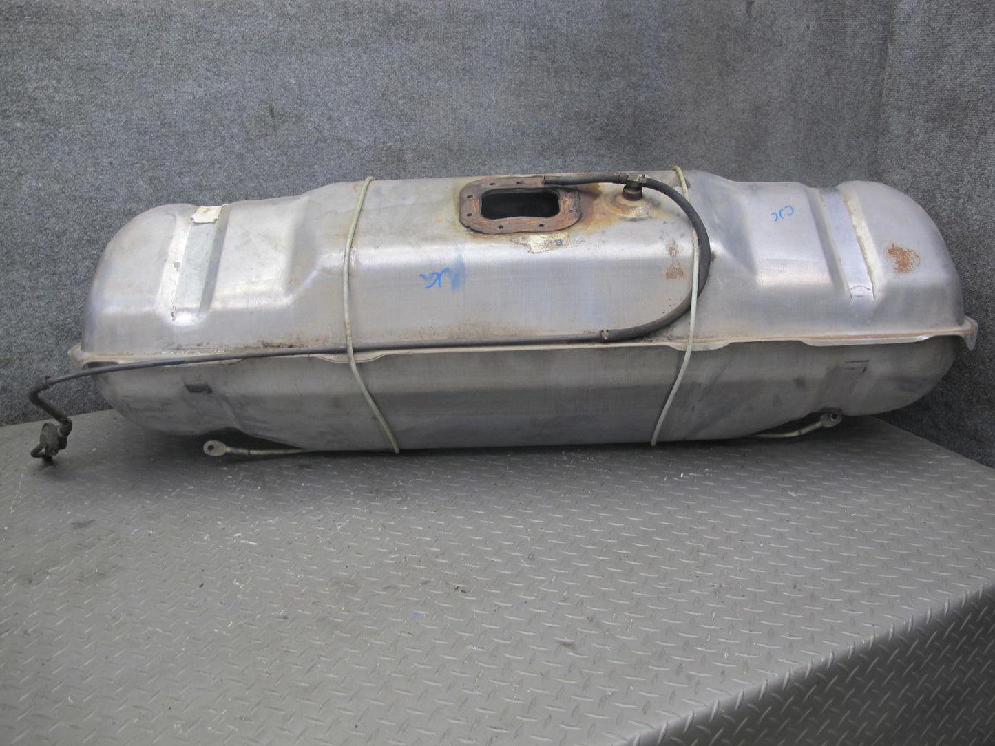 84-96 Chevrolet Corvette C4 Fuel Gas Tank Assembly OEM