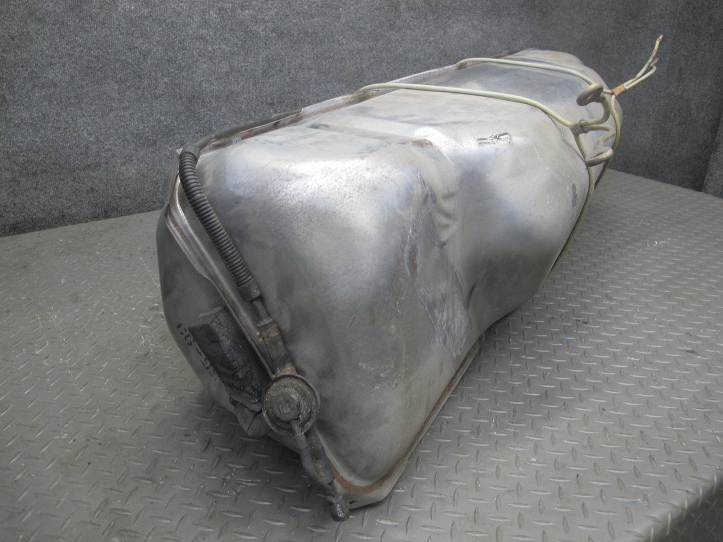 84-96 Chevrolet Corvette C4 Fuel Gas Tank Assembly OEM