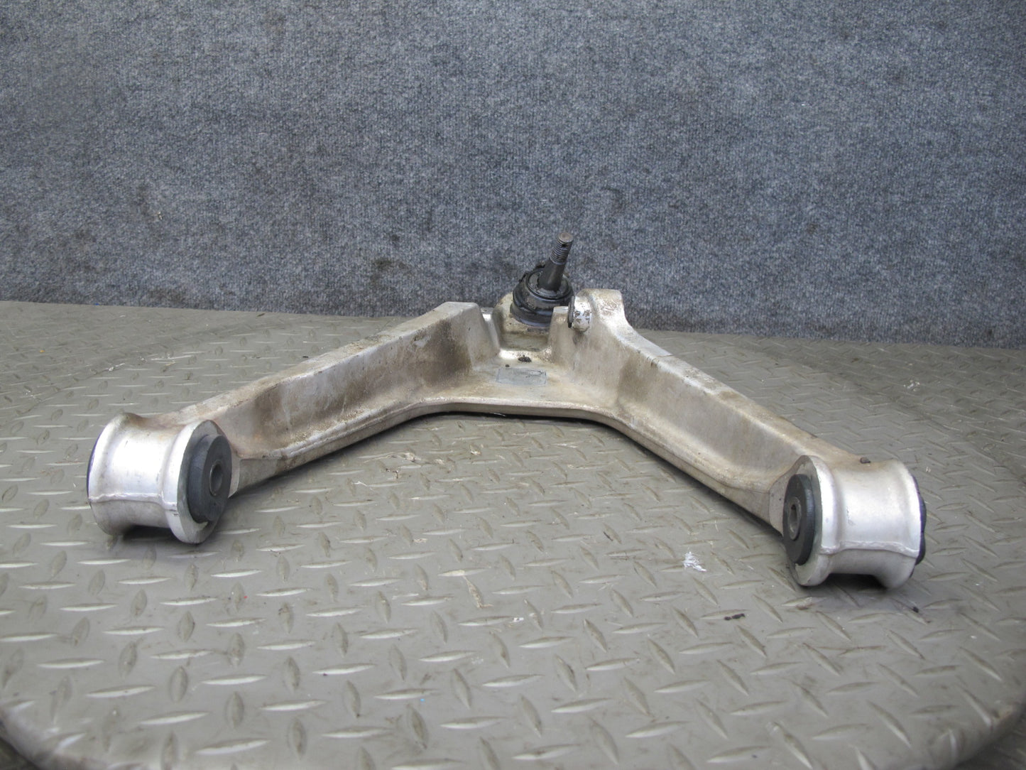88-96 Chevrolet Corvette C4 Set of 2 Front Left Upper & Lower Control Arm OEM