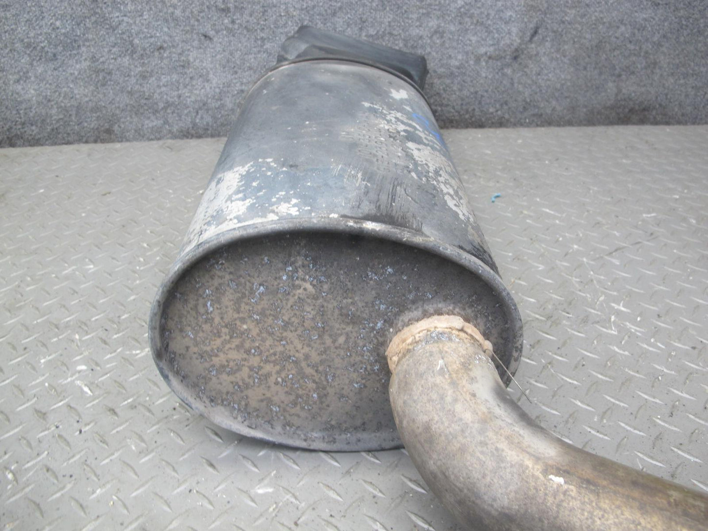 92-96 Chevrolet Corvette C4 Rear Left Exhaust Muffler 10143518 OEM
