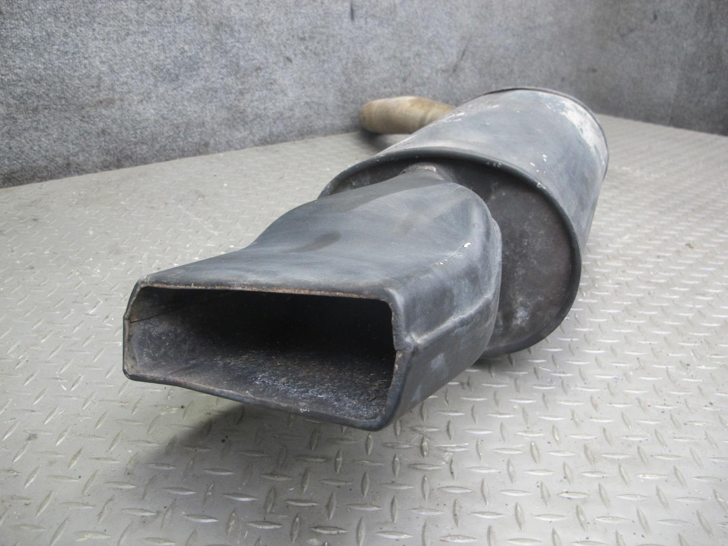 92-96 Chevrolet Corvette C4 Rear Left Exhaust Muffler 10143518 OEM