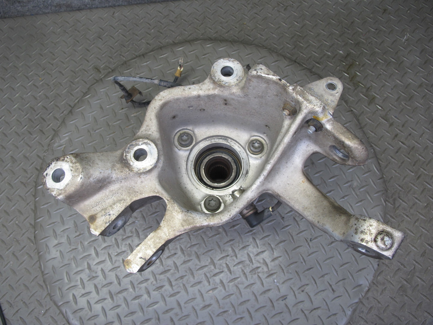 88-96 Chevrolet Corvette C4 Rear Right Spindle Knuckle Wheel Hub Bearing OEM