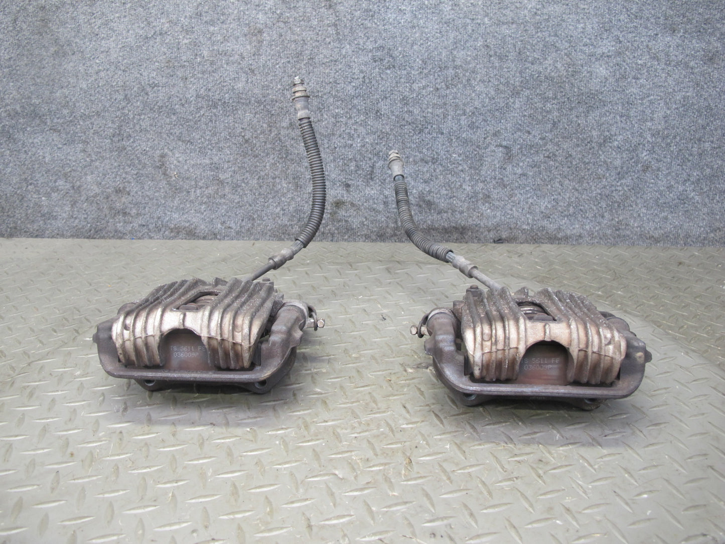89-96 Chevrolet Corvette C4 Set of 2 Rear Left & Right Brake Caliper OEM