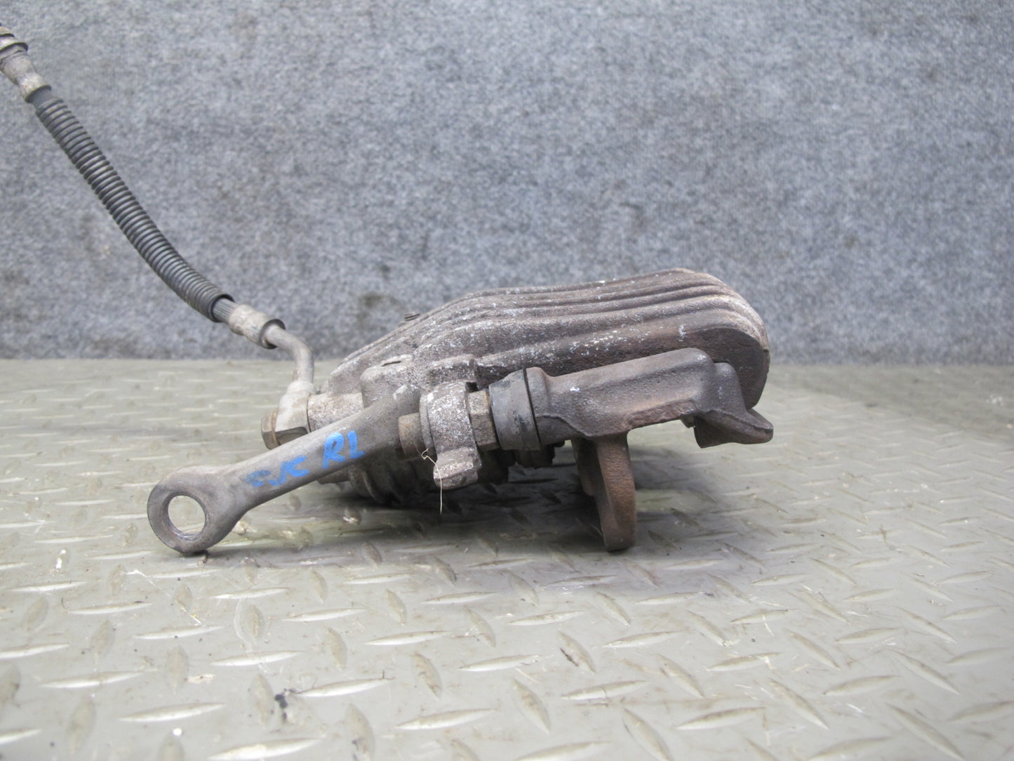 89-96 Chevrolet Corvette C4 Set of 2 Rear Left & Right Brake Caliper OEM