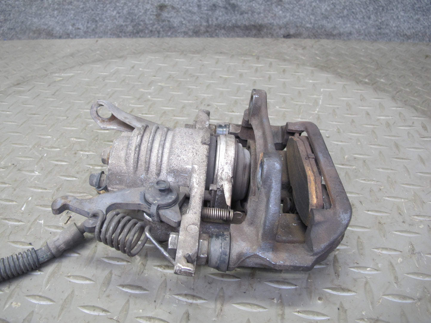 89-96 Chevrolet Corvette C4 Set of 2 Rear Left & Right Brake Caliper OEM