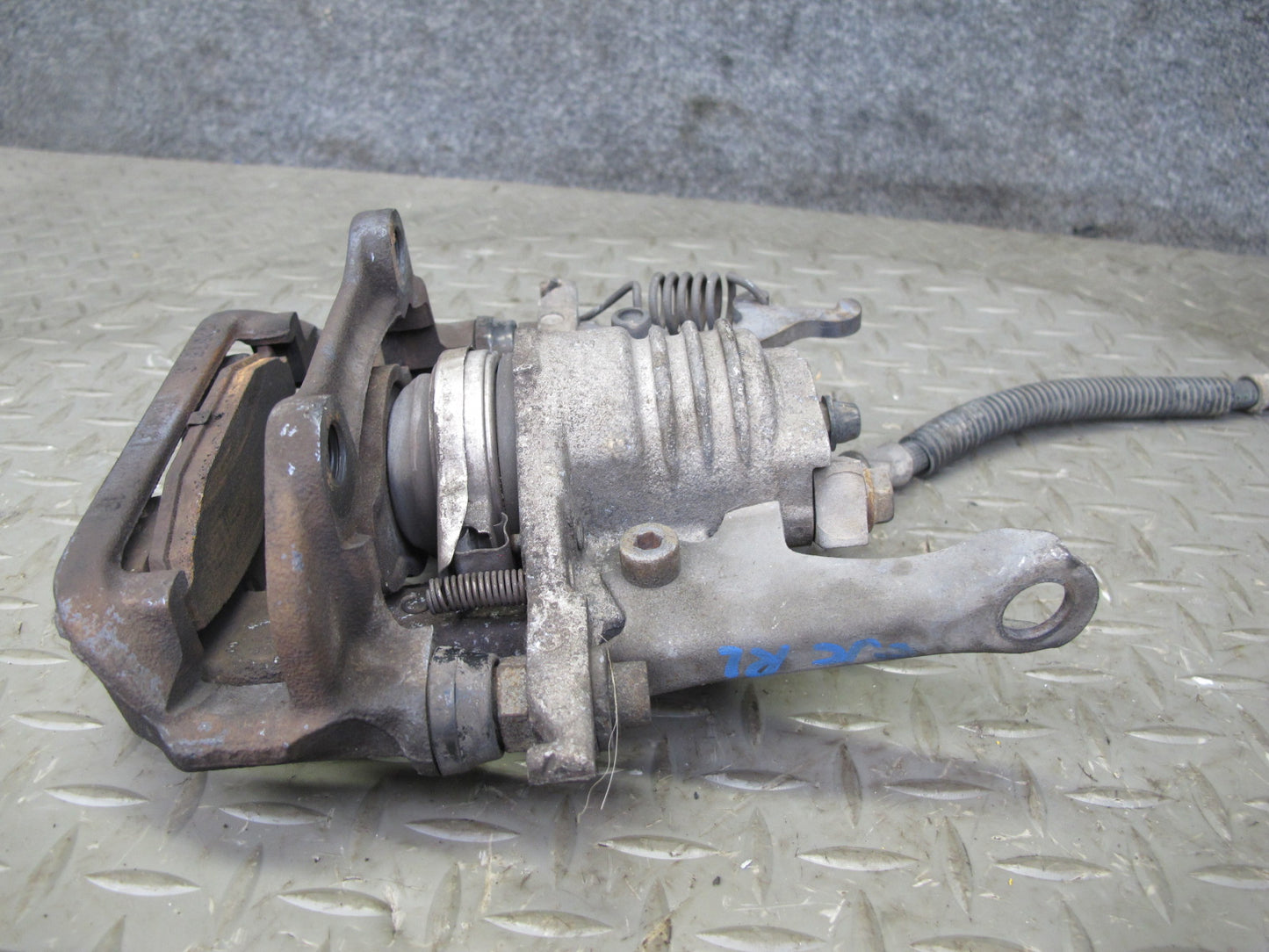 89-96 Chevrolet Corvette C4 Set of 2 Rear Left & Right Brake Caliper OEM