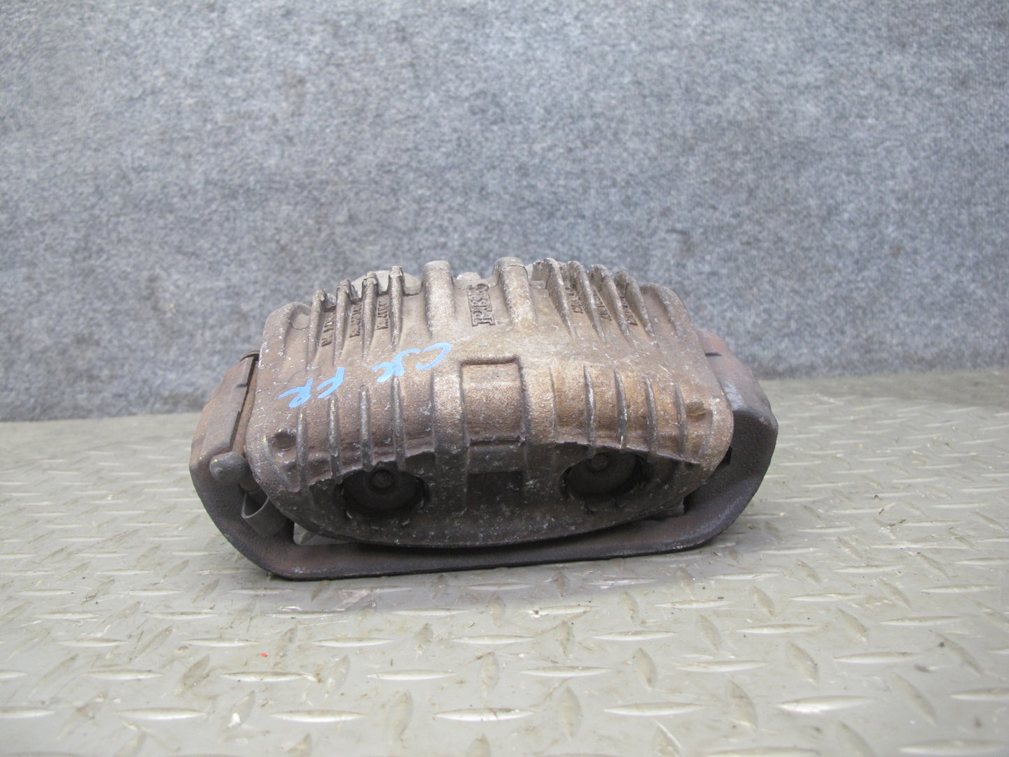 88-95 Chevrolet Corvette C4 Set of 2 Front Left & Right Brake Caliper OEM