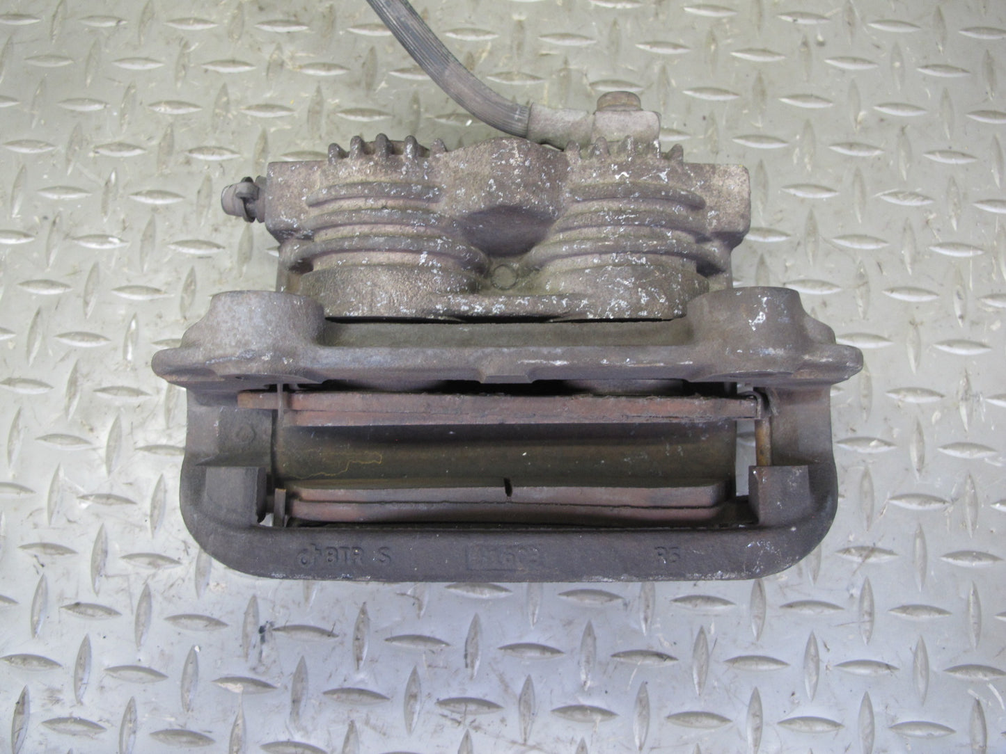 88-95 Chevrolet Corvette C4 Set of 2 Front Left & Right Brake Caliper OEM