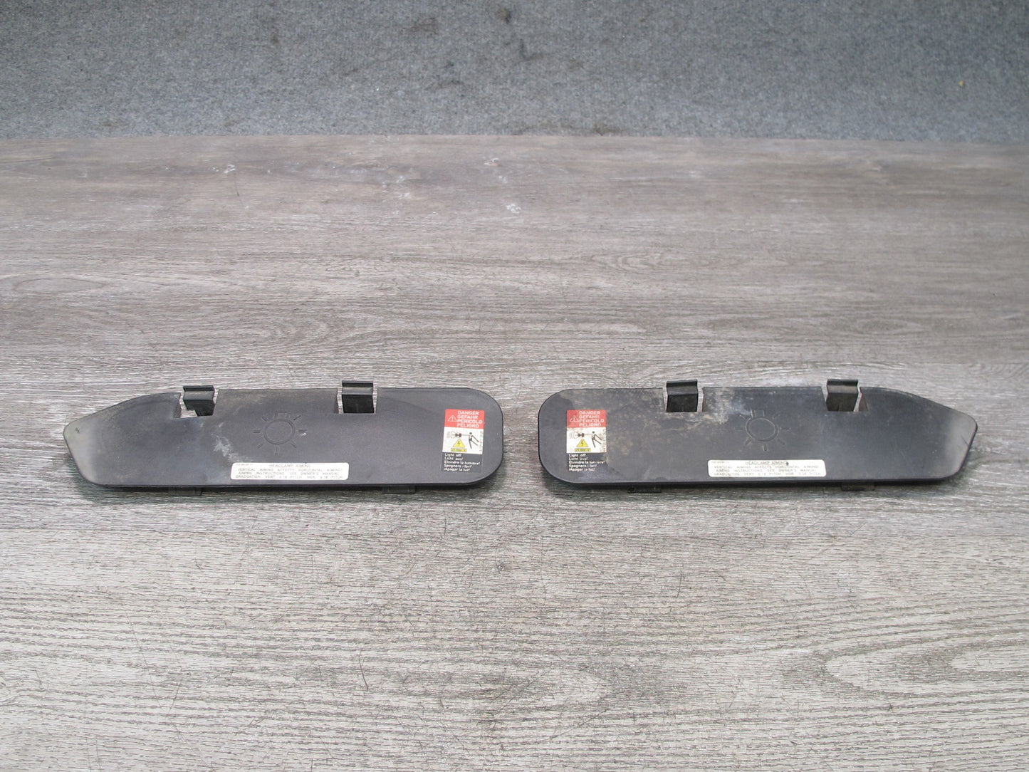 96-99 Mercedes W140 C140 Cl-class Set of 2 Front Headlight Lamp Bulb Cover OEM