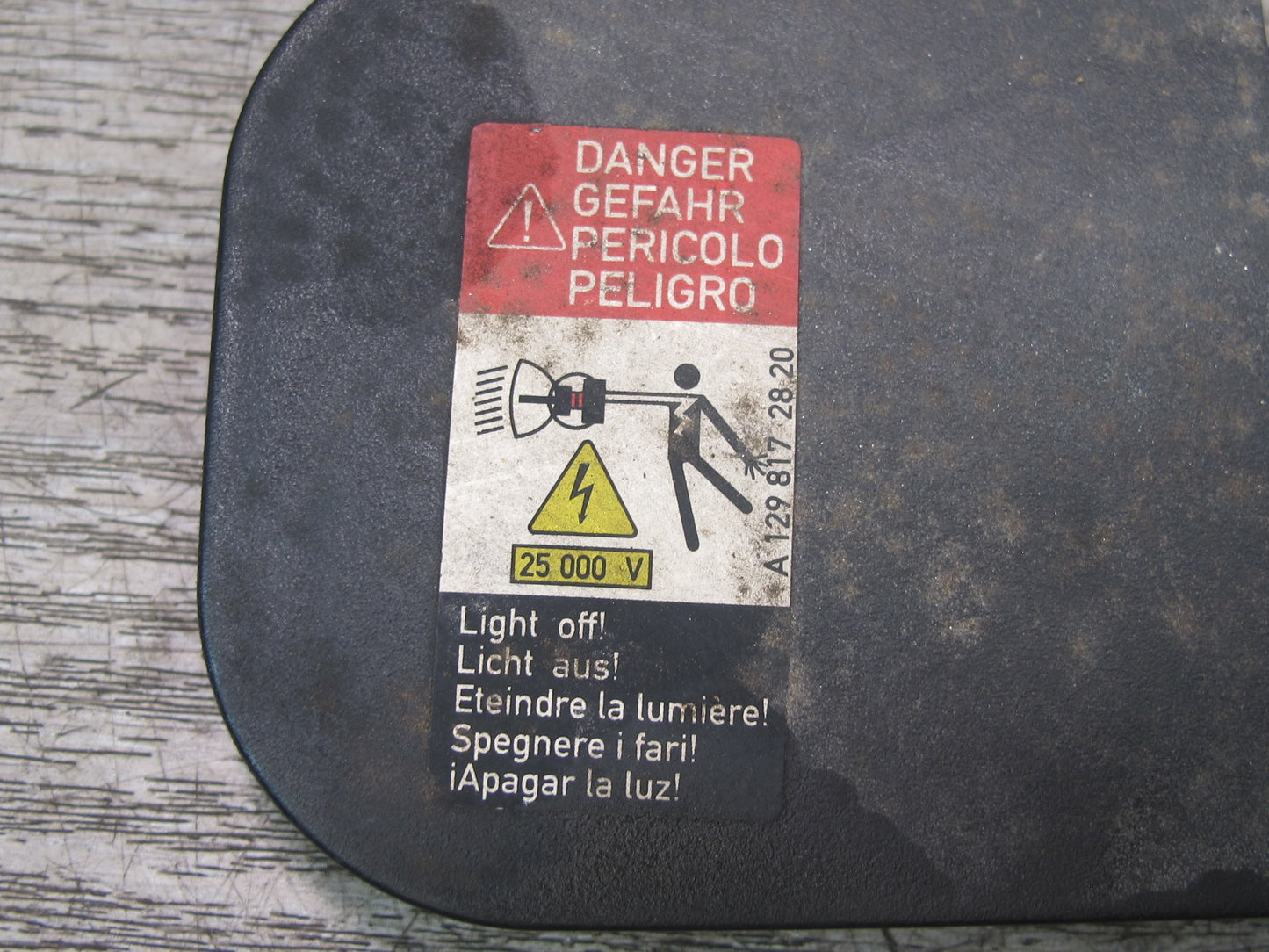 96-99 Mercedes W140 C140 Cl-class Set of 2 Front Headlight Lamp Bulb Cover OEM
