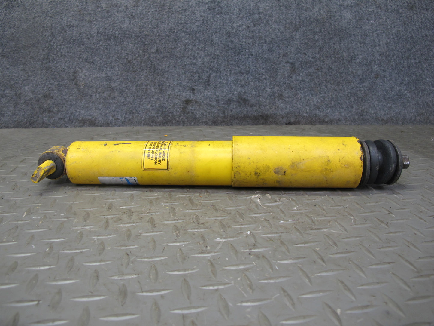 89-96 Chevrolet Corvette C4 Set of 2 Front Strut Shock Absorber Bilstein