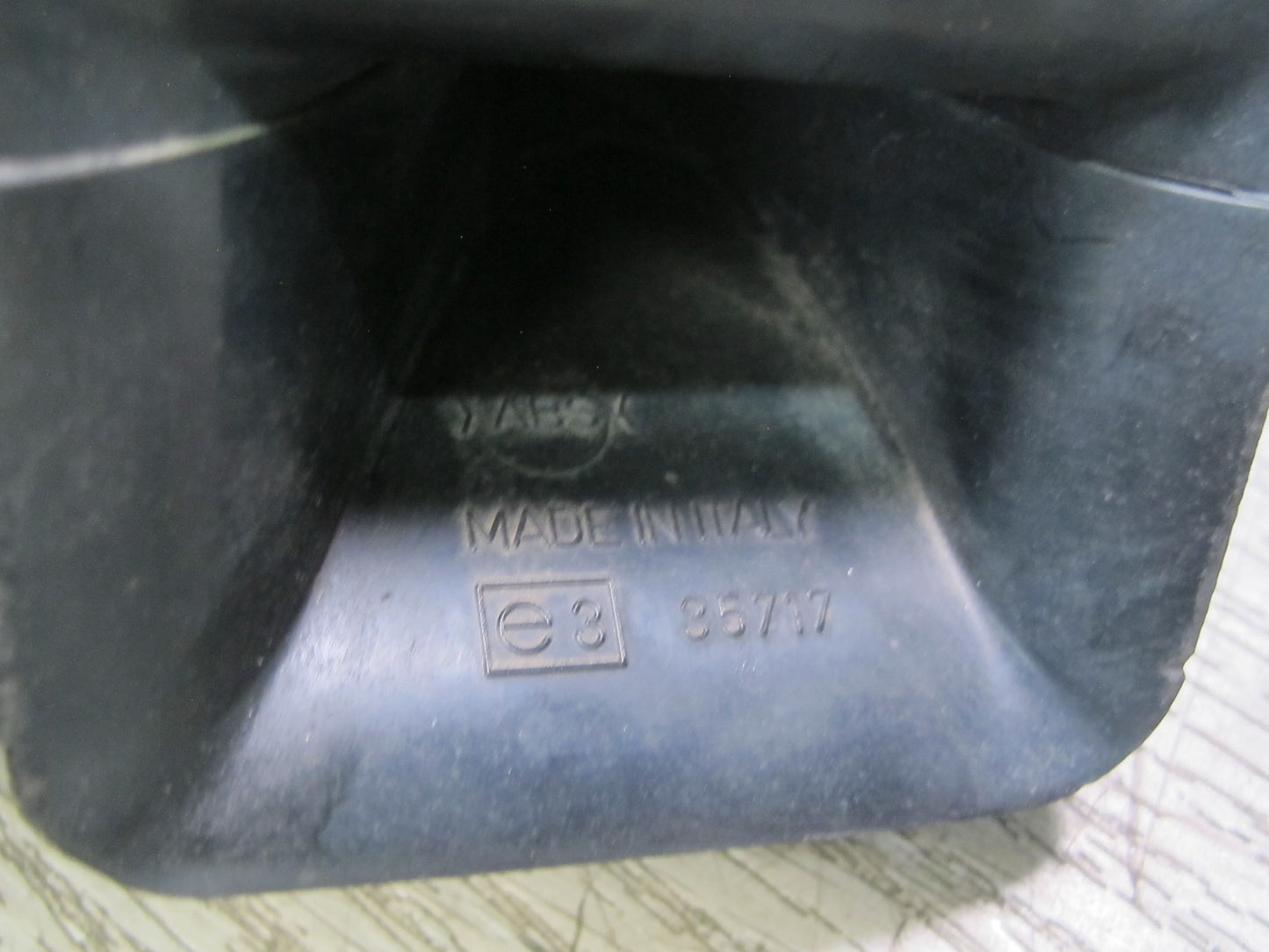 96-99 Mercedes W140 C140 CL Set of 2 High & Low Tone Note Pitch Horn Signal OEM