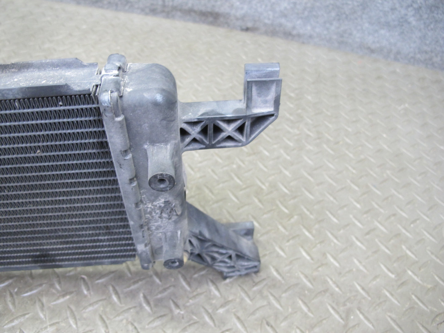 2017-2020 Maserati Levante M161 Engine Coolant Auxiliary Secondary Radiator